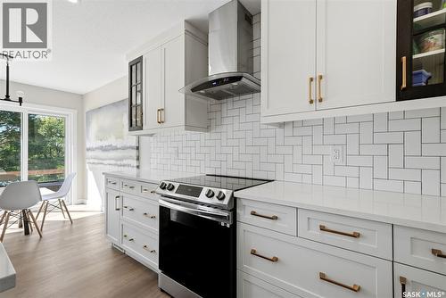 715 3Rd Avenue, Pilot Butte, SK 