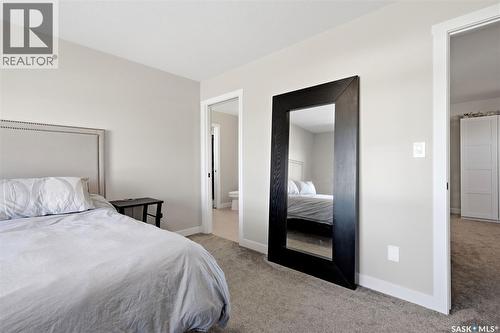 715 3Rd Avenue, Pilot Butte, SK 