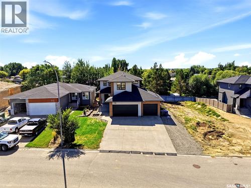715 3Rd Avenue, Pilot Butte, SK 