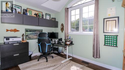 26 Stapleton Place, Barrie, ON 