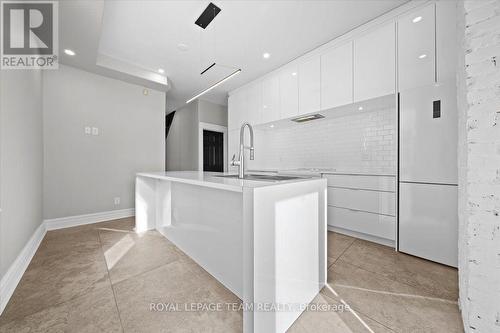 136 Elm Street, Ottawa, ON 