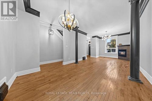 136 Elm Street, Ottawa, ON 