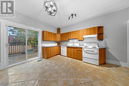 136 Elm Street, Ottawa, ON 