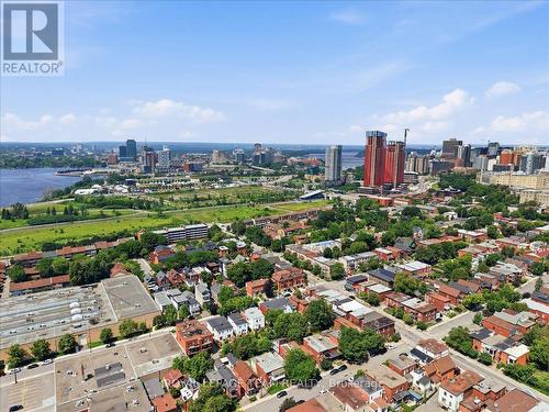 136 Elm Street, Ottawa, ON 