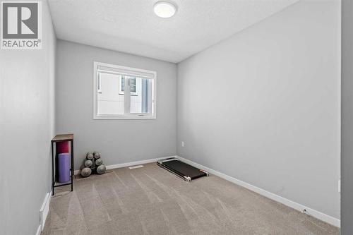 3304 2 Street Ne, Calgary, AB 