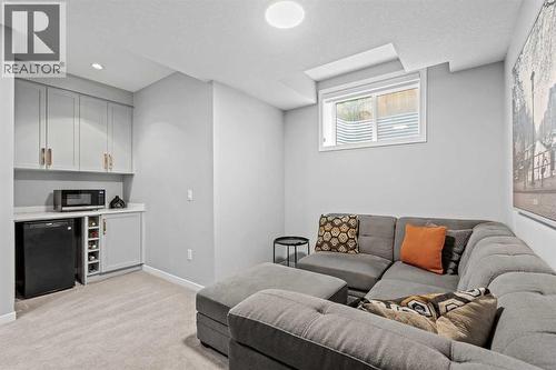 3304 2 Street Ne, Calgary, AB 