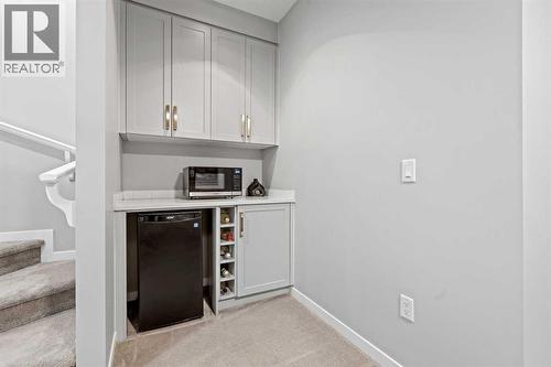 3304 2 Street Ne, Calgary, AB 