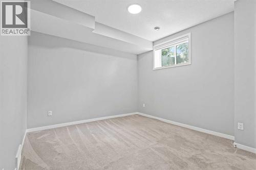 3304 2 Street Ne, Calgary, AB 