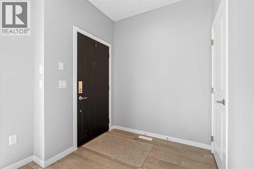 3304 2 Street Ne, Calgary, AB 