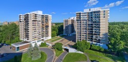 301C-2525 Av. du Havre-des-Îles  Laval (Chomedey), QC H7W 4C4