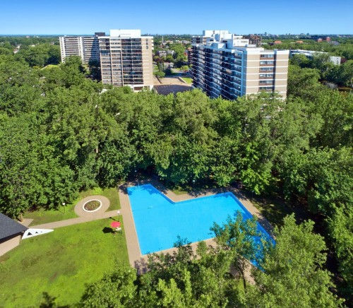 Photo aérienne - 111C-2525 Av. Du Havre-Des-Îles, Laval (Chomedey), QC 