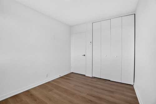 Chambre à coucher principale - 101A-2525 Av. Du Havre-Des-Îles, Laval (Chomedey), QC 