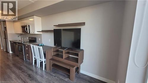 308 LESTER Street Unit# 402 , Waterloo, Ontario N2L 3W6 3