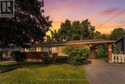 1349 BELCOURT BOULEVARD S Ottawa, ON K1C 1L8