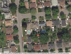 320 FULLERTON AVENUE  Ottawa, ON K1K 1K3