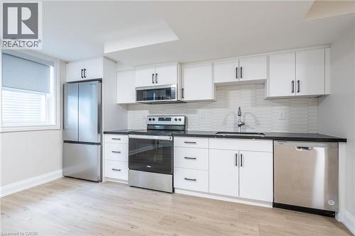 80 IRENE Avenue Unit# D , Stoney Creek, Ontario L8G 2B2 2