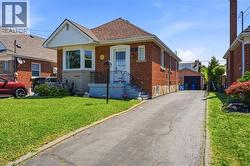 127 TAYLOR Avenue  Hamilton, ON L8K 3T1