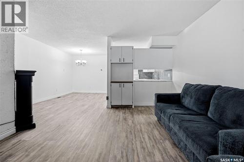 6906 Blakeney Drive, Regina, SK 