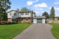 41 WINCHESTER DRIVE  Ottawa, ON K2L 2C8