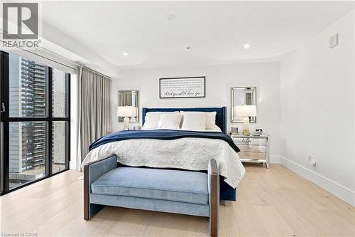112 King Street E Unit# Ph5, Hamilton, ON 