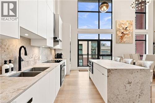 112 King Street E Unit# Ph5, Hamilton, ON 