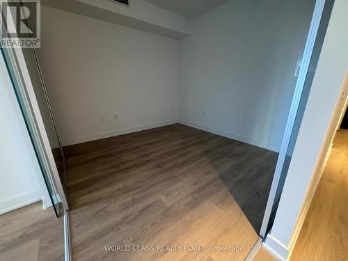 405 - 117 BROADWAY AVENUE , Toronto, Ontario M4P 1V3 4