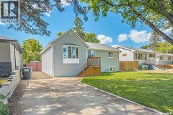 503 P AVENUE N  Saskatoon, SK S7L 2W1