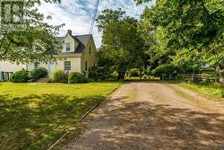 61 Connaught Avenue Middleton, NS B0S 1P0