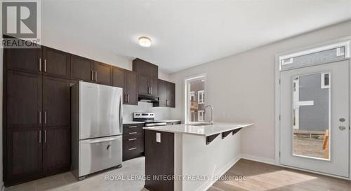 414 EPOCH STREET , Ottawa, Ontario K2J 6X5 2
