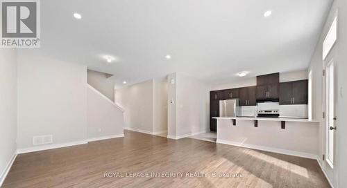 414 EPOCH STREET , Ottawa, Ontario K2J 6X5 4
