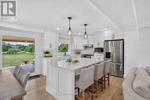 2710 River Road, Ottawa, ON 
