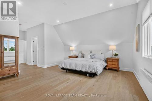 2710 River Road, Ottawa, ON 