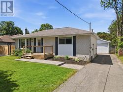 24 HARVEST CRESCENT  Belleville (Belleville Ward), ON K8P 4M3