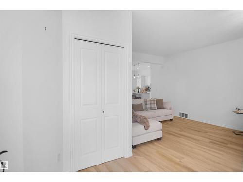 #53 13825 155 Av Nw, Edmonton, AB 