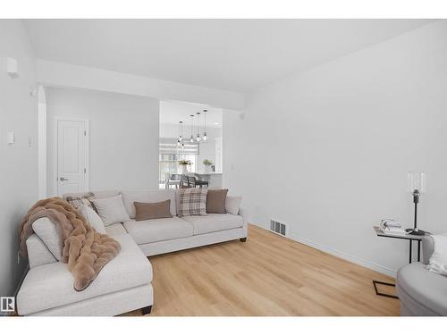 #53 13825 155 Av Nw, Edmonton, AB 