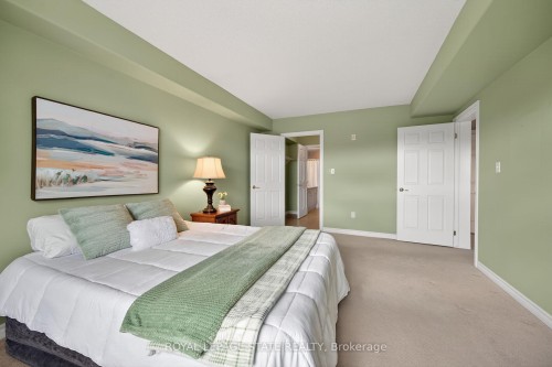 308-908 Mohawk Road E, Hamilton, ON 