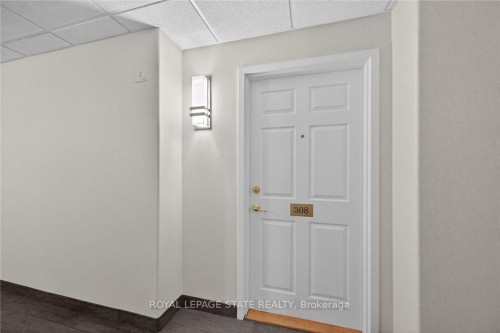 308-908 Mohawk Road E, Hamilton, ON 