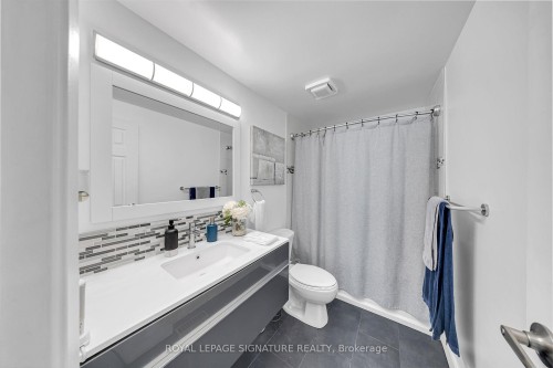 53 Banner Crescent, Ajax, ON 