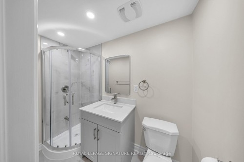 53 Banner Crescent, Ajax, ON 