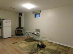 1132 Queen Street W Mississauga, ON L5H 4K2