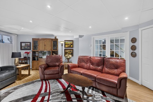 Family Room - 1673  - 1675 Boul. De Portland, Sherbrooke (Les Nations), QC 