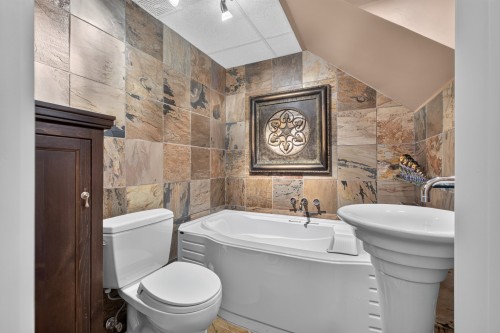 Bathroom - 1673  - 1675 Boul. De Portland, Sherbrooke (Les Nations), QC 