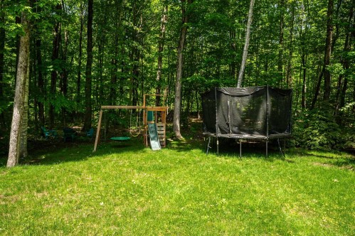 Cour - 54 Rue De Lorimier, Saint-Colomban, QC 