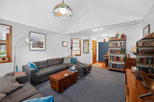 3319 Decourcy Dr, Nanaimo, BC 
