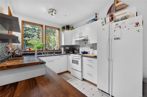 3319 Decourcy Dr, Nanaimo, BC 