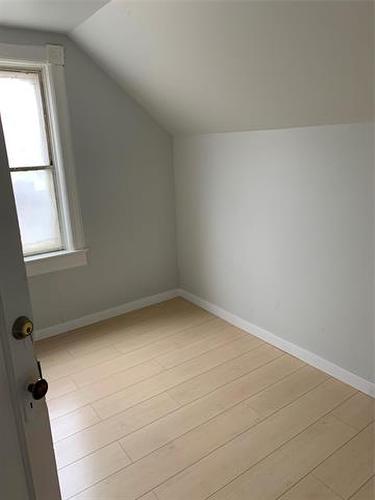 422 Salter St, Winnipeg, MB 
