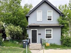 422 Salter ST  Winnipeg, MB R2W 4M1