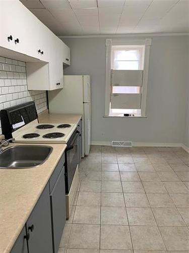 422 Salter St, Winnipeg, MB 