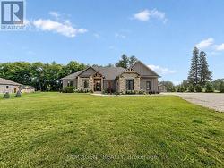 93 WOODLAND DRIVE  Norfolk (Pine Grove), ON N3Y 4J9