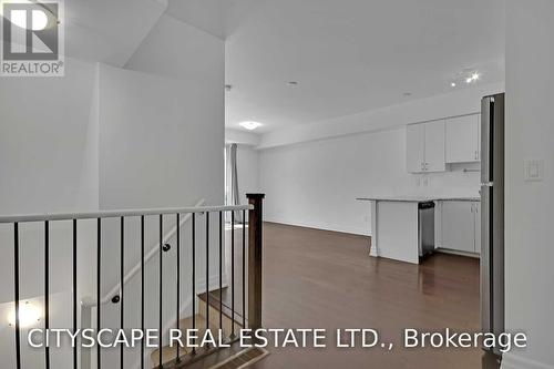 702 - 57 MACAULAY AVENUE , Toronto, Ontario M6P 3P5 5